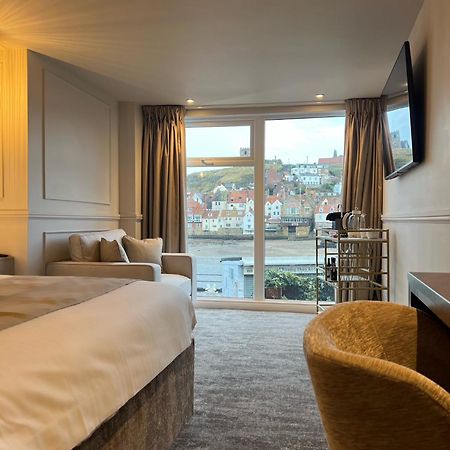Number 3 Pier Road Suites ويتبي المظهر الخارجي الصورة